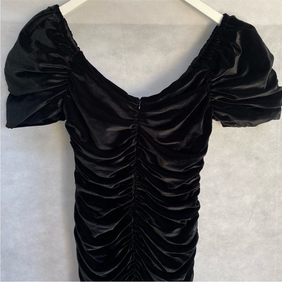 Puff-sleeve Ruched Mini Dress by Hutch - Picture 11 of 13